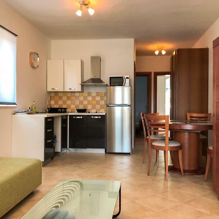 Mr. Hall Apartments Barbat na Rabu Luaran gambar