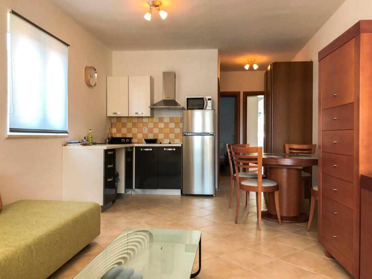 Mr. Hall Apartments Barbat na Rabu Luaran gambar